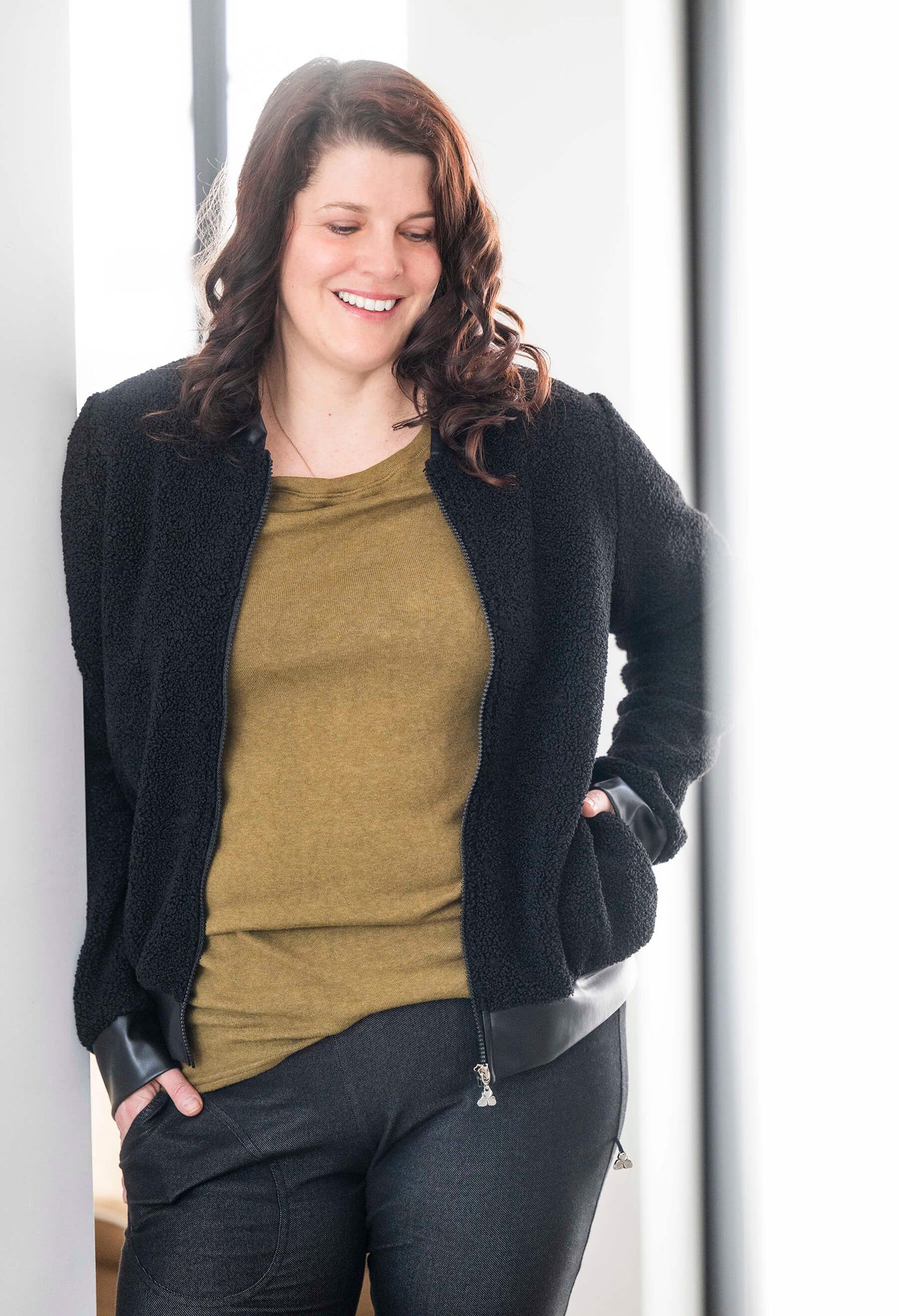 Alba - Veste bomber en sherpa avec touches de cuir vegan