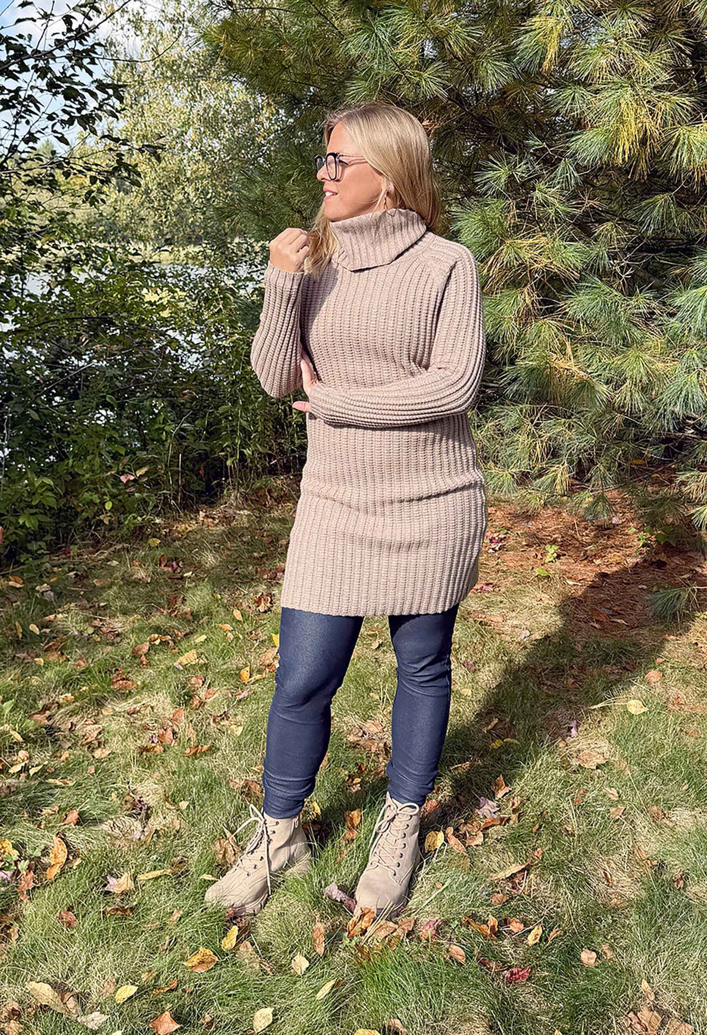 Tania : Robe a col roulé en tricot